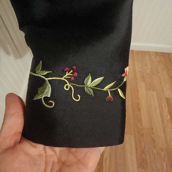 1990's Rickie Freeman for Teri Jon Black Silk Blend Jacket W/Colorful Embroidery - Picture 7 of 10